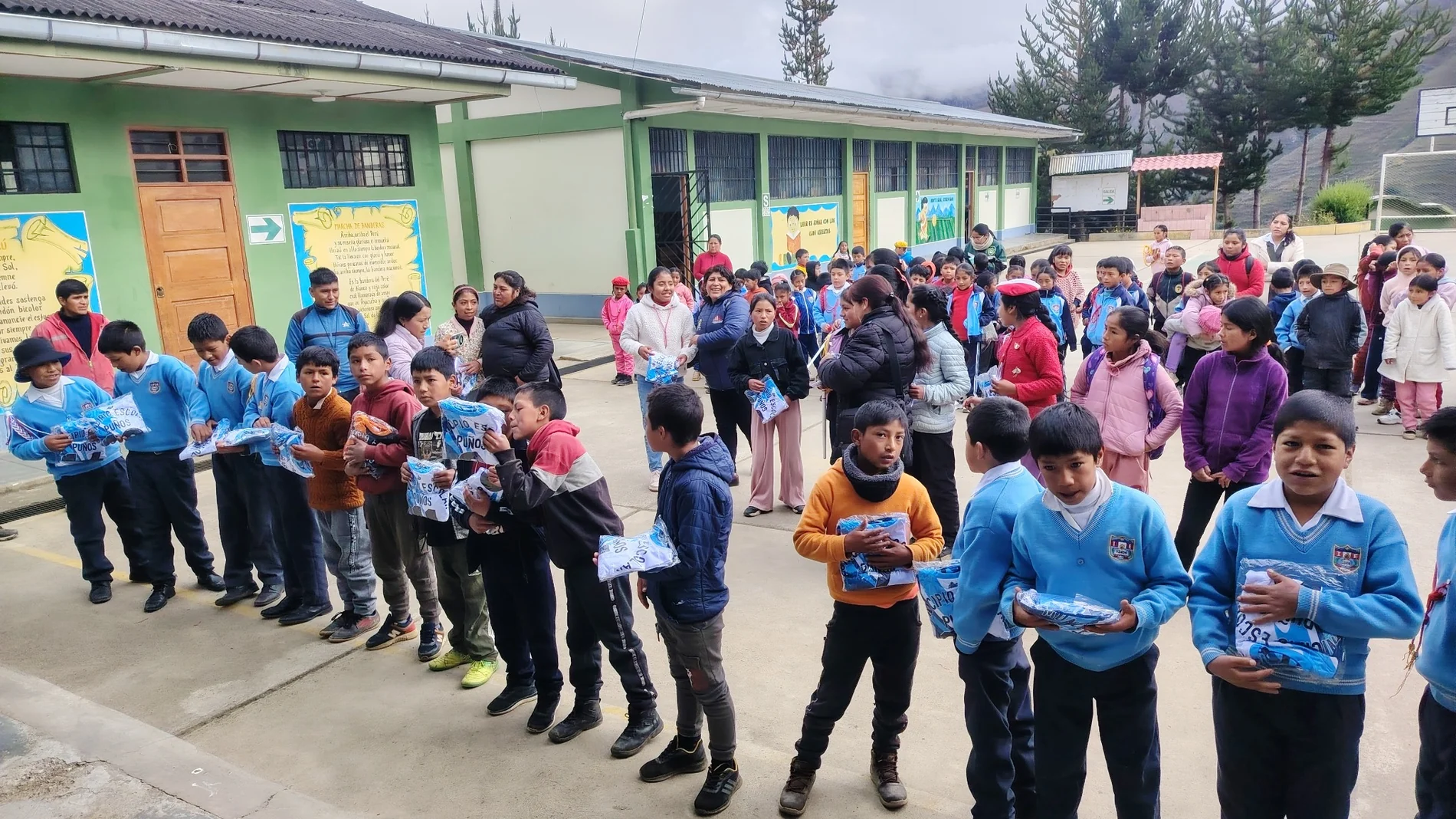 Donación de camisetas